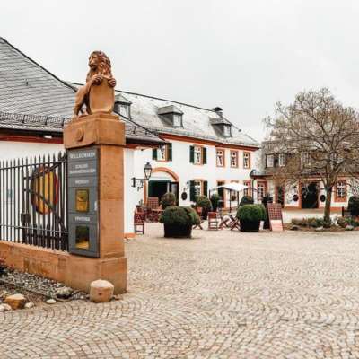 Residenz Weingut Schloss Reinhartshausen