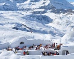 Übernachtung im Romantik-Iglu Zermatt