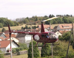 Hubschrauber fliegen Weiden in der Oberpfalz