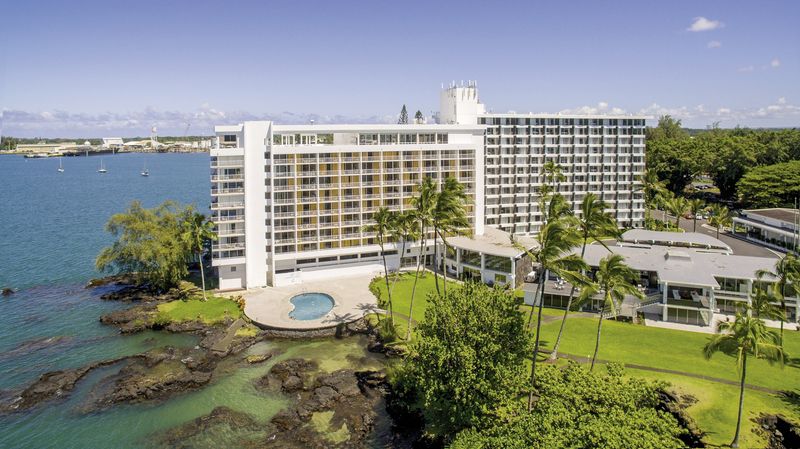 Grand Naniloa Hotel Hilo – a DoubleTree by Hilton